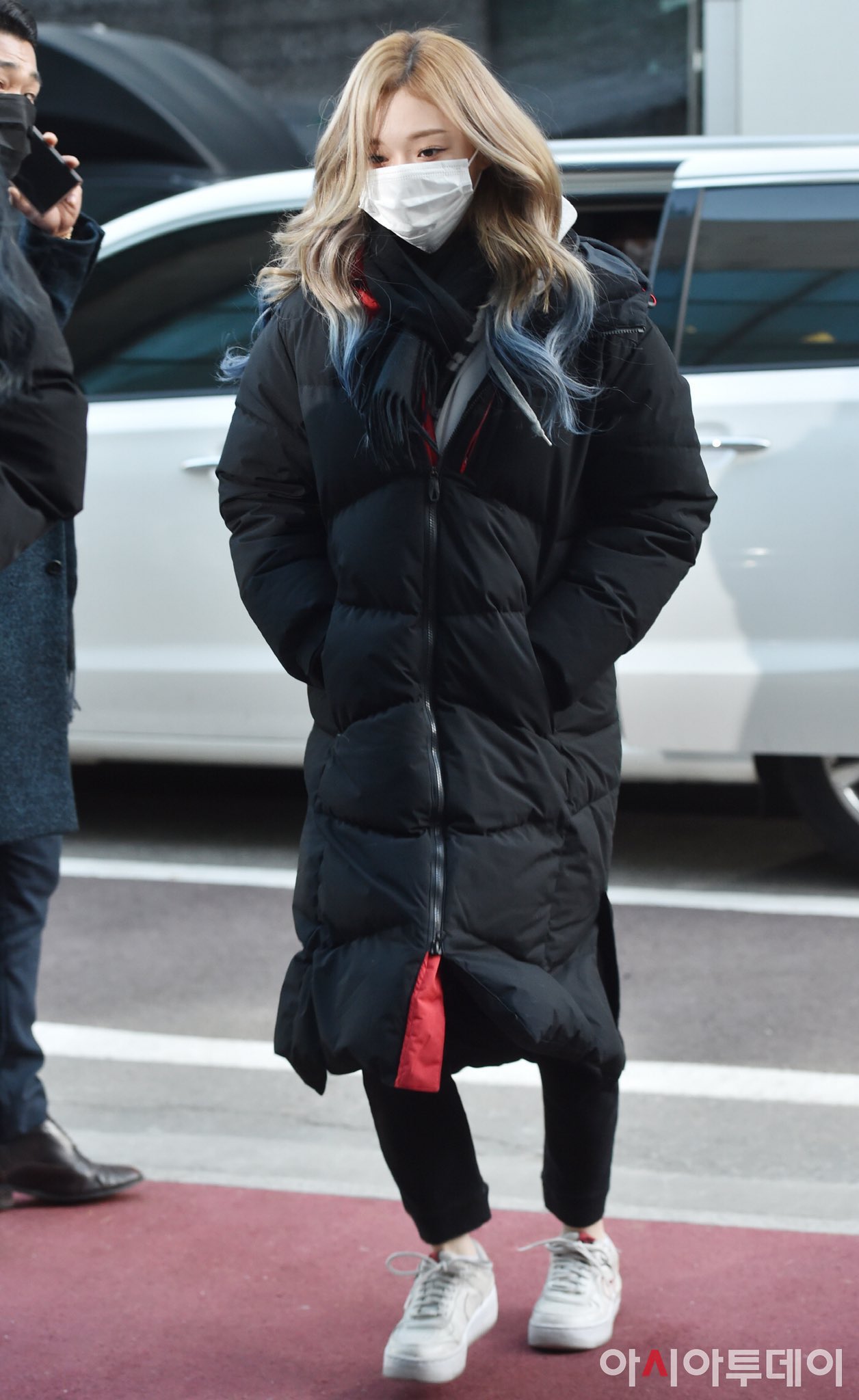 Why Is aespa's Ningning Dressed Coldly In South Korea's Freezing Winter