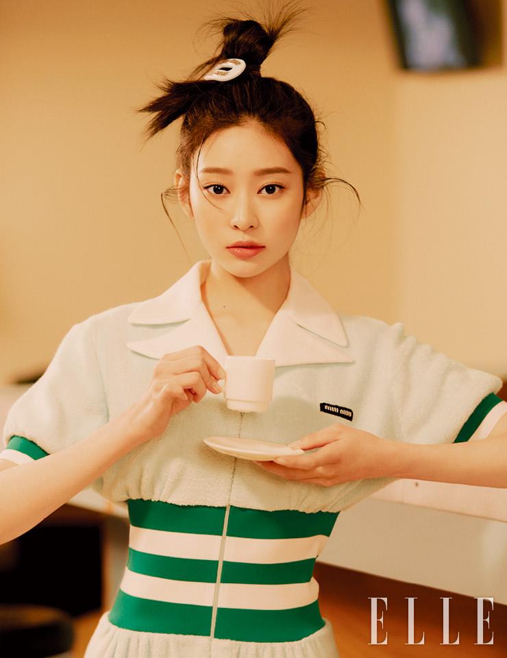 iz one jang wonyoung kim minju elle korea magazine iz one jang wonyoung kim minju elle korea magazine